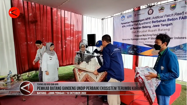 FPIK Undip and PT BPI Plant Artificial Coral Reefs and Fish Houses from Coal Waste