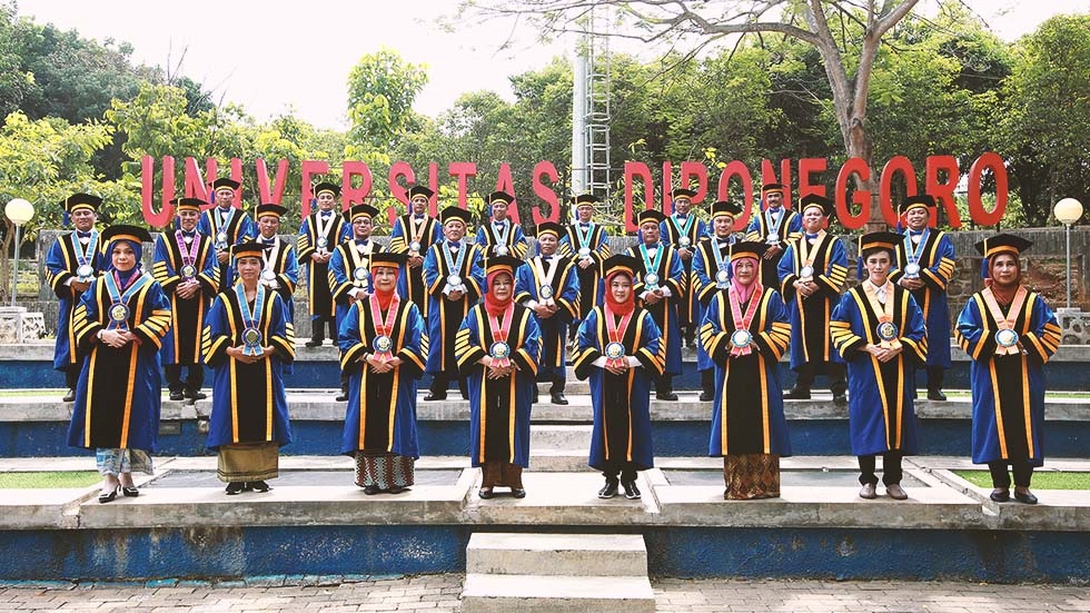 Semakin Unggul! UNDIP Cetak 42 Guru Besar Baru dan FPIK Sertakan 5 Profesor