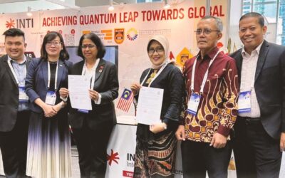 Signing of the MoA and Lol by FPIK Undip at the Kuala Lumpur Convention Center, Malaysia